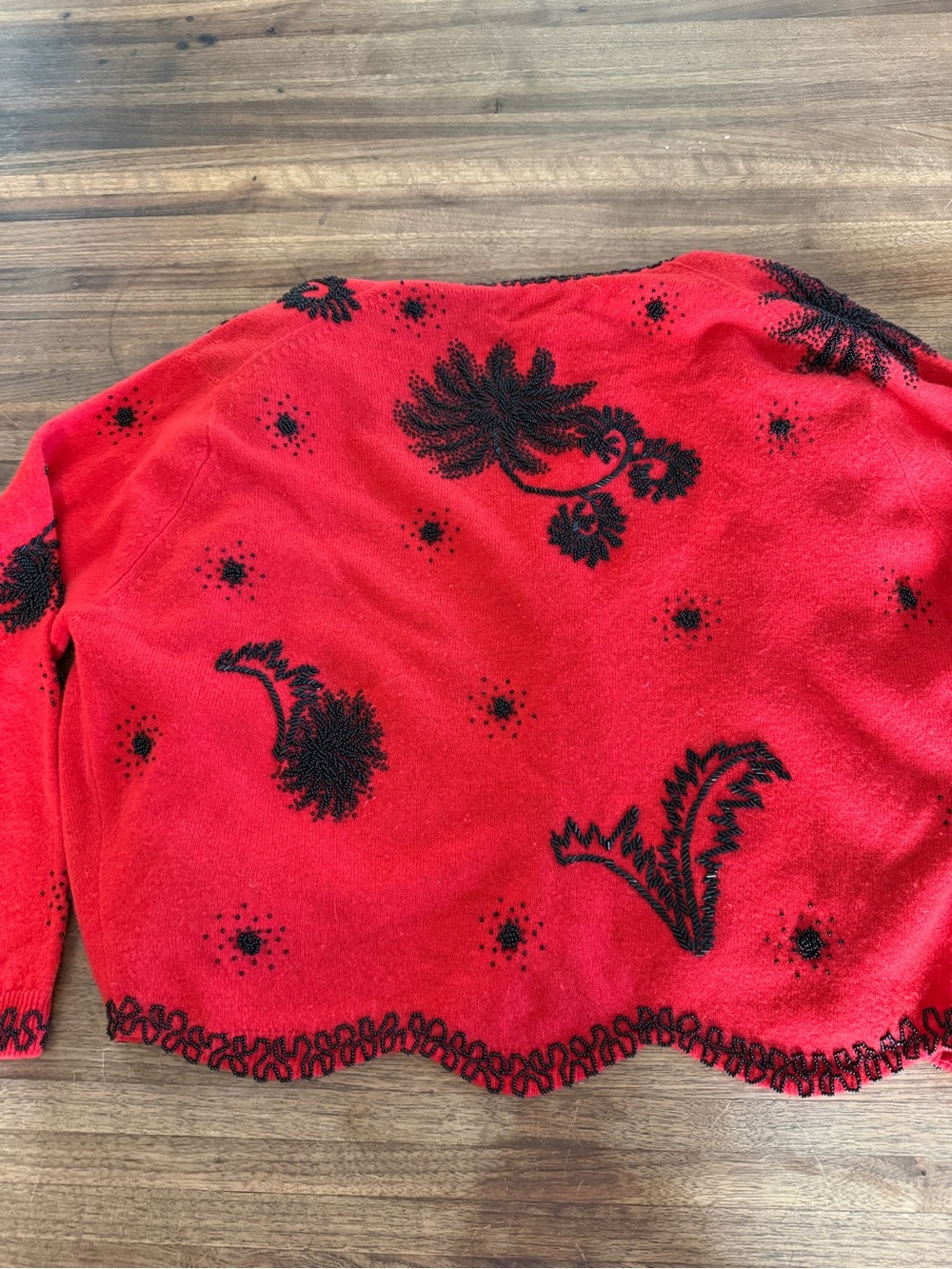 Vintage Beaded cardigan sweater from Hong Kong - Picture 3 of 13